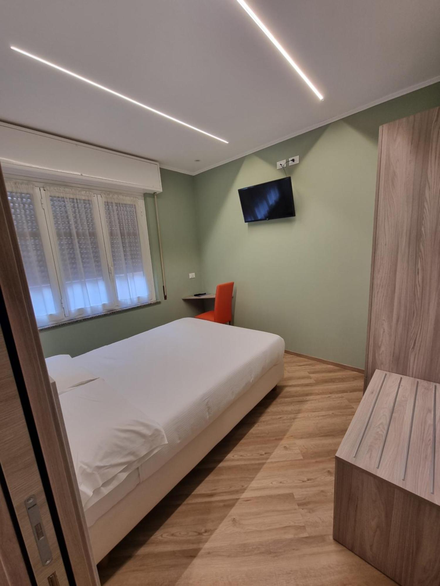 Hotel Calypso Ventimiglia Kültér fotó