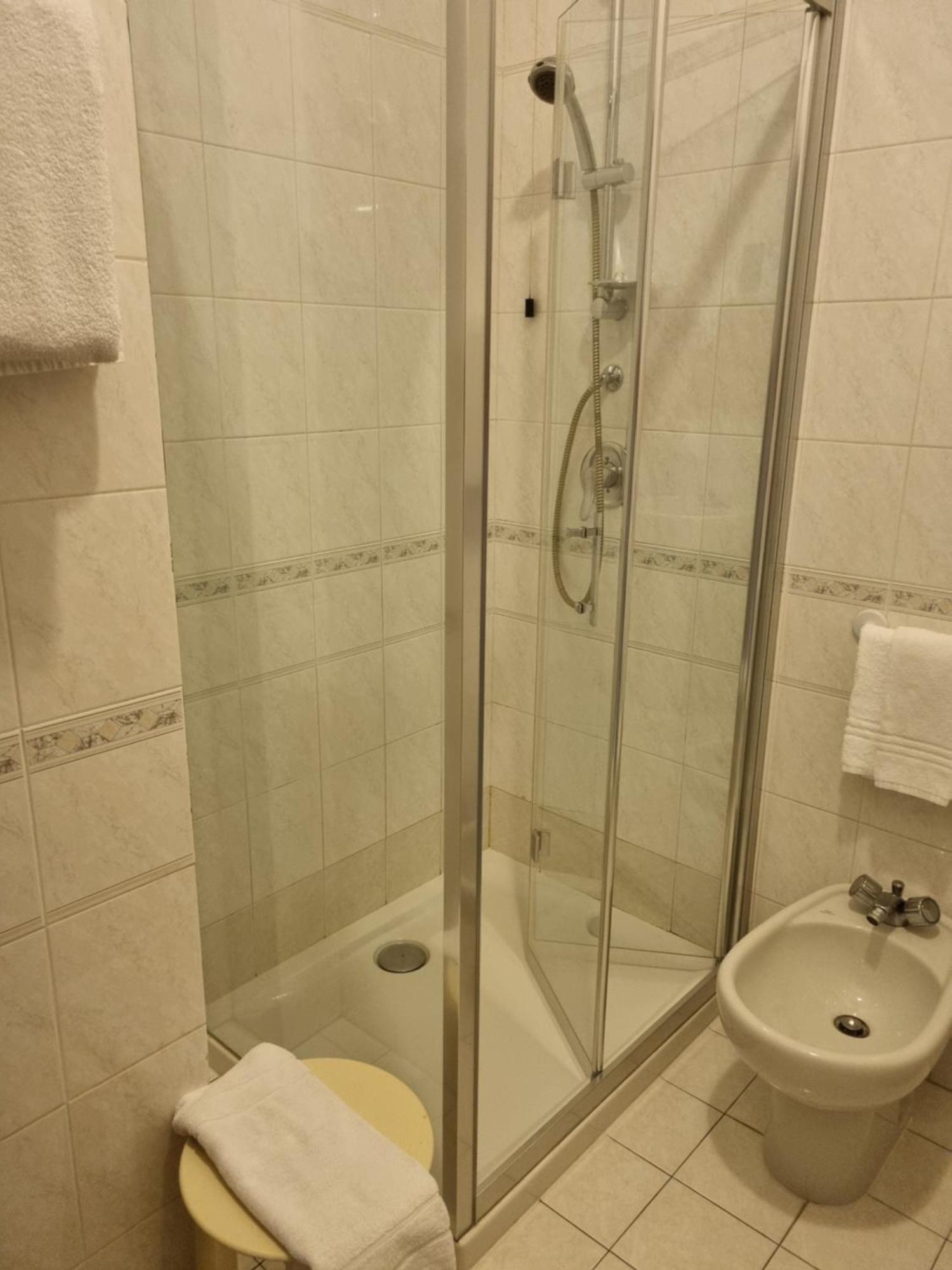 Hotel Calypso Ventimiglia Kültér fotó